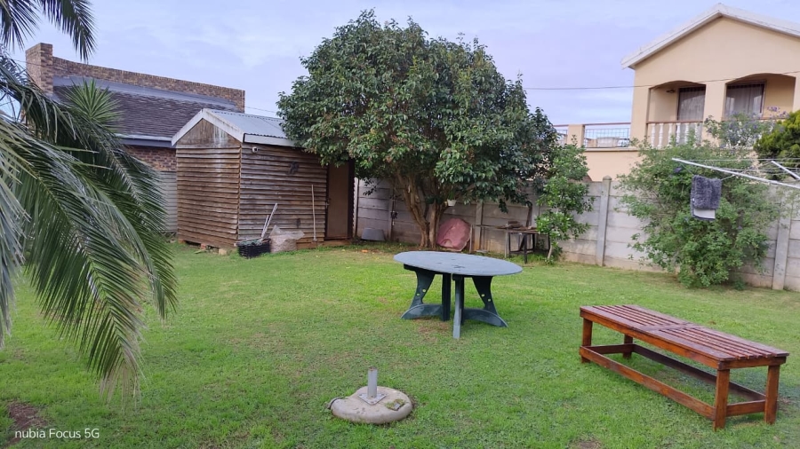 3 Bedroom Property for Sale in C Place Eastern Cape